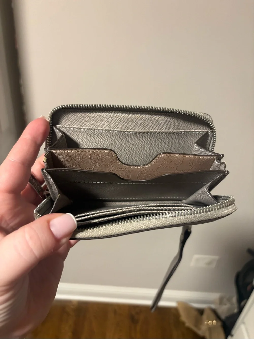 Michael Kors Metallic Grey Saffiano Leather Wristlet EUC
